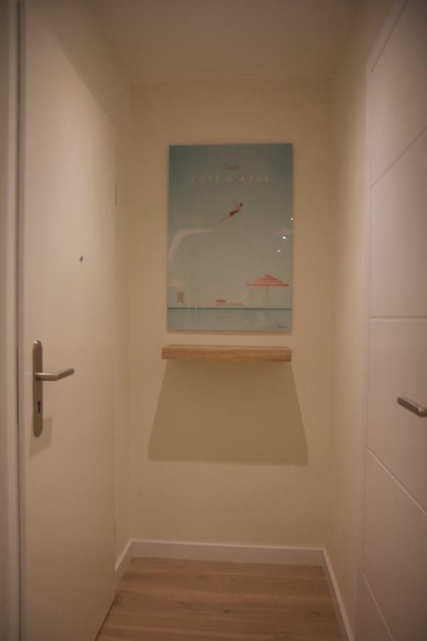 Fully Renovated Studio Flat With Own Parking Appartement *