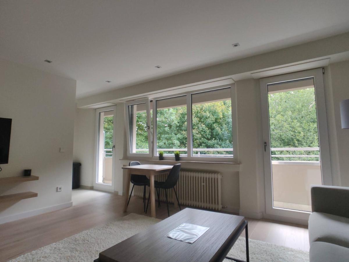 Appartement Fully Renovated Studio Flat With Own Parking *